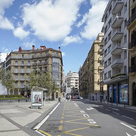 Bilbao Plaza By Feelfree * サン・セバスティアン